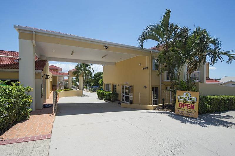 Harbour Sails Motor Inn Gladstone Exterior photo